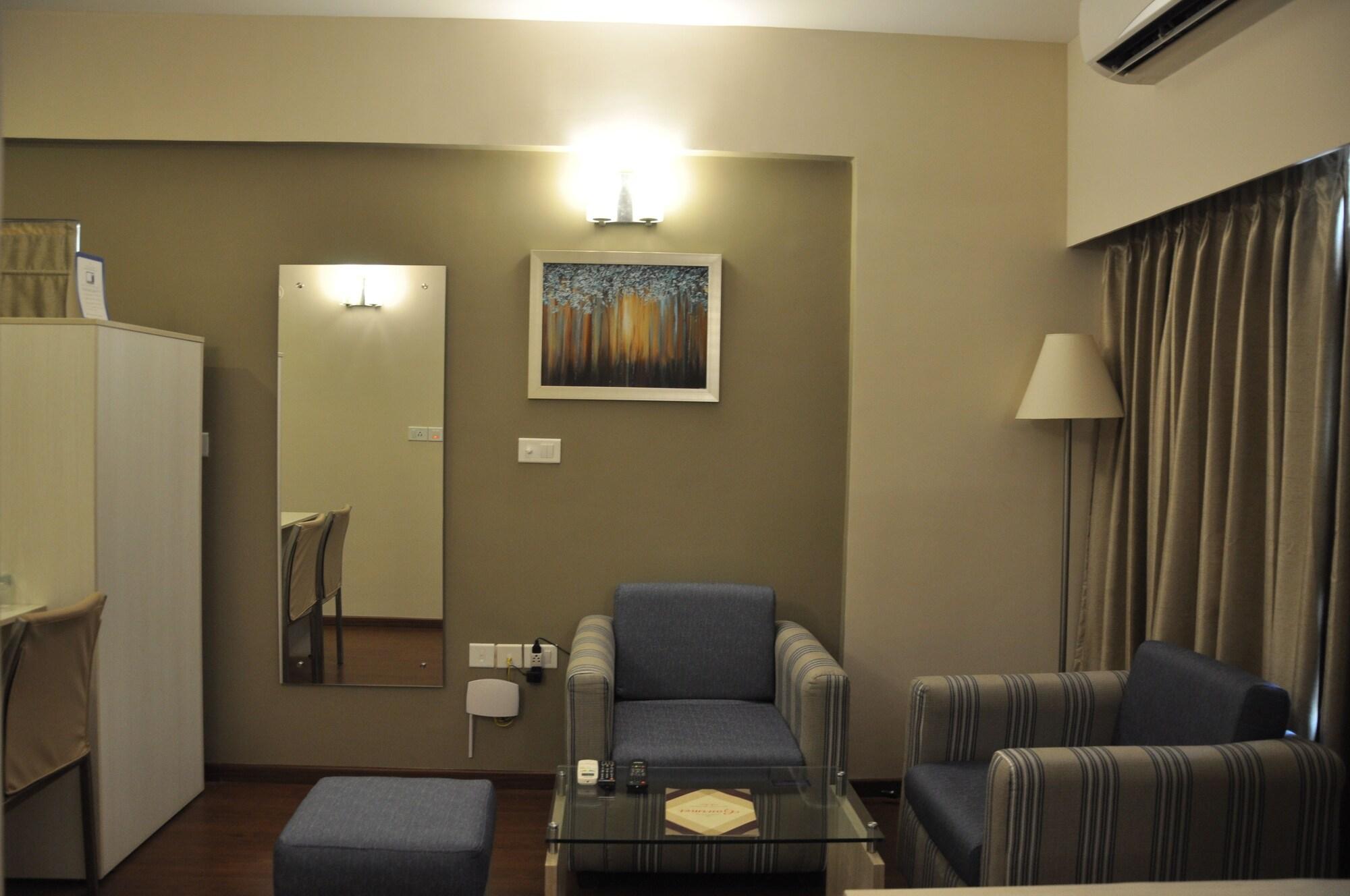Starlit Suites Bangalore Kammasandra Ngoại thất bức ảnh
