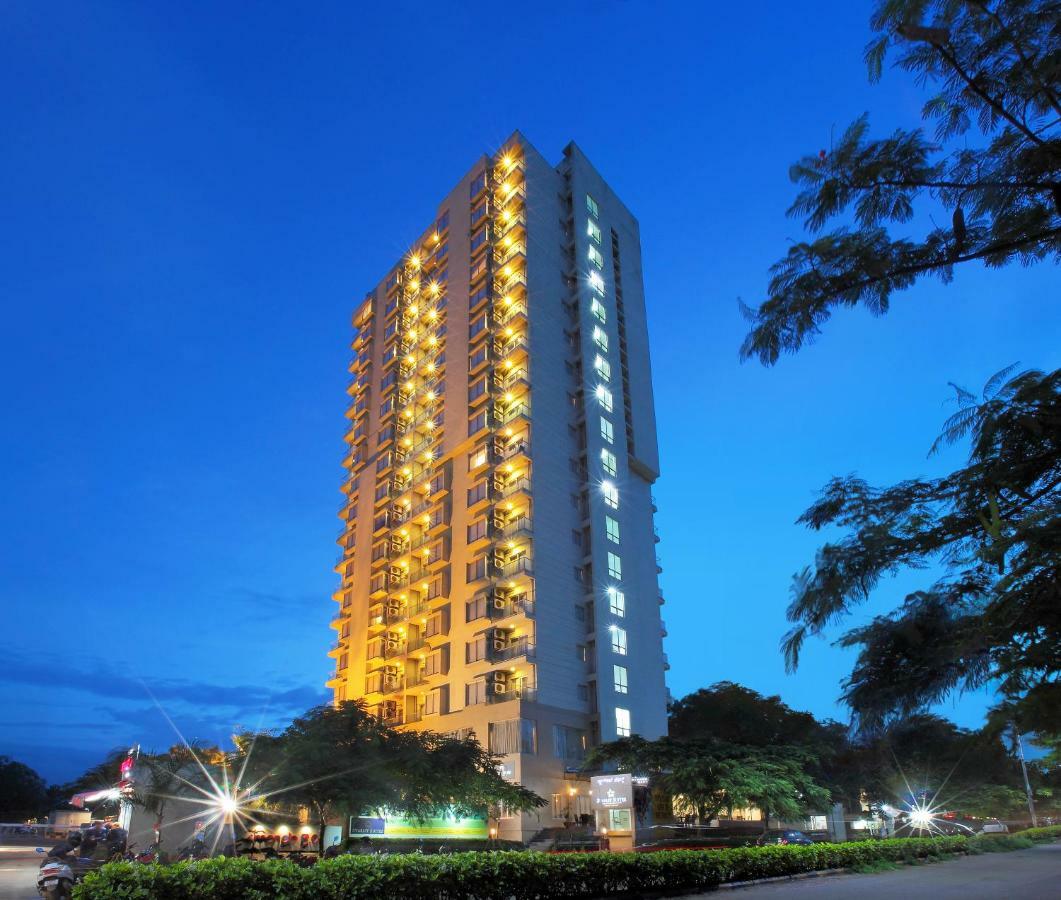 Starlit Suites Bangalore Kammasandra Ngoại thất bức ảnh