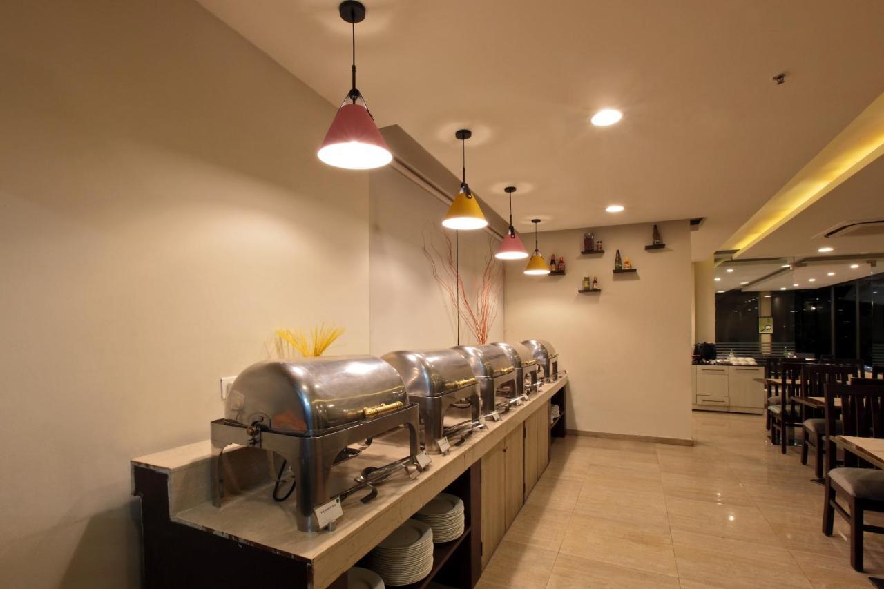 Starlit Suites Bangalore Kammasandra Ngoại thất bức ảnh
