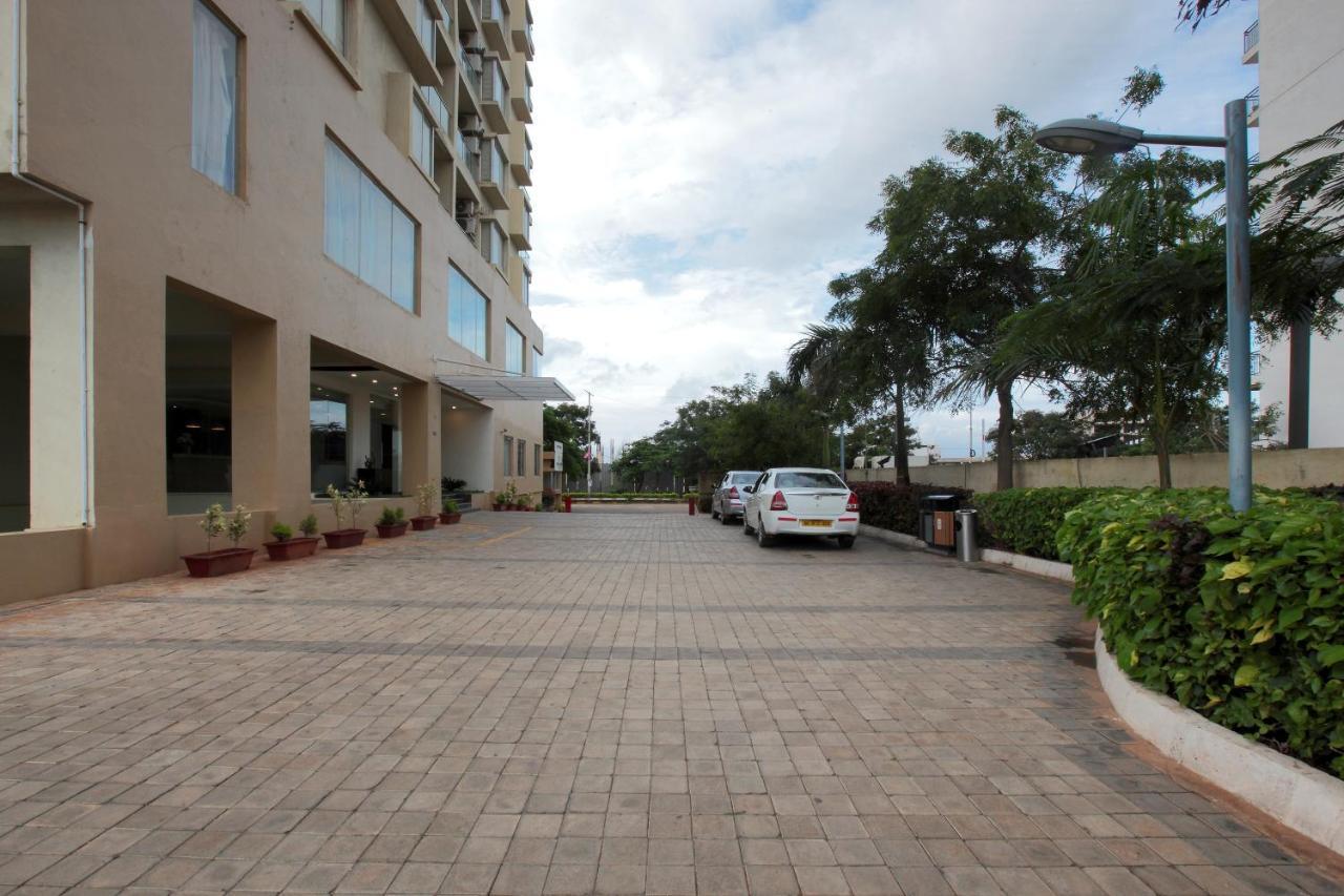 Starlit Suites Bangalore Kammasandra Ngoại thất bức ảnh