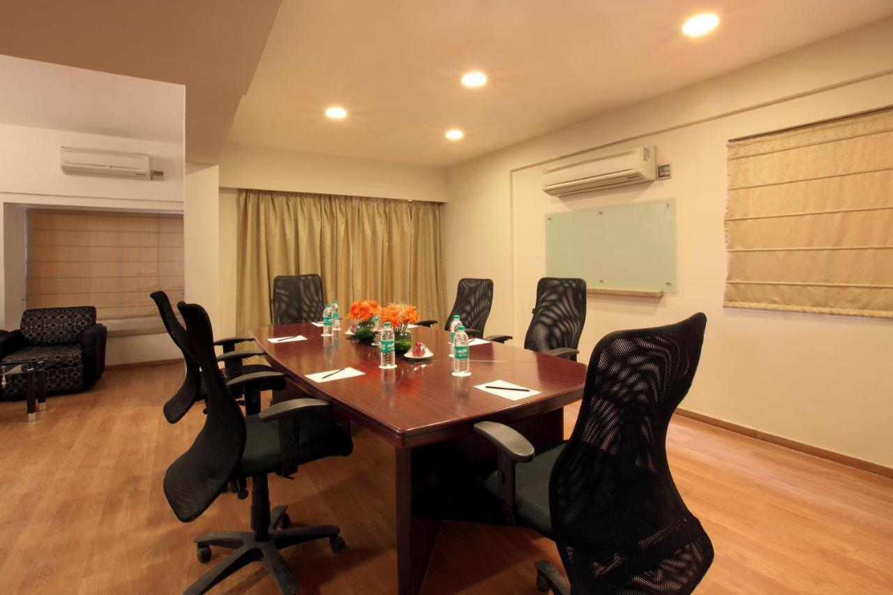 Starlit Suites Bangalore Kammasandra Ngoại thất bức ảnh