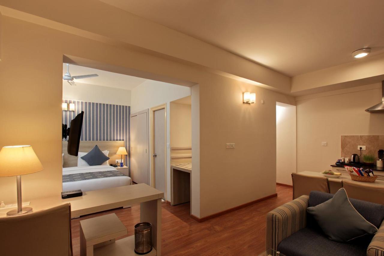 Starlit Suites Bangalore Kammasandra Ngoại thất bức ảnh